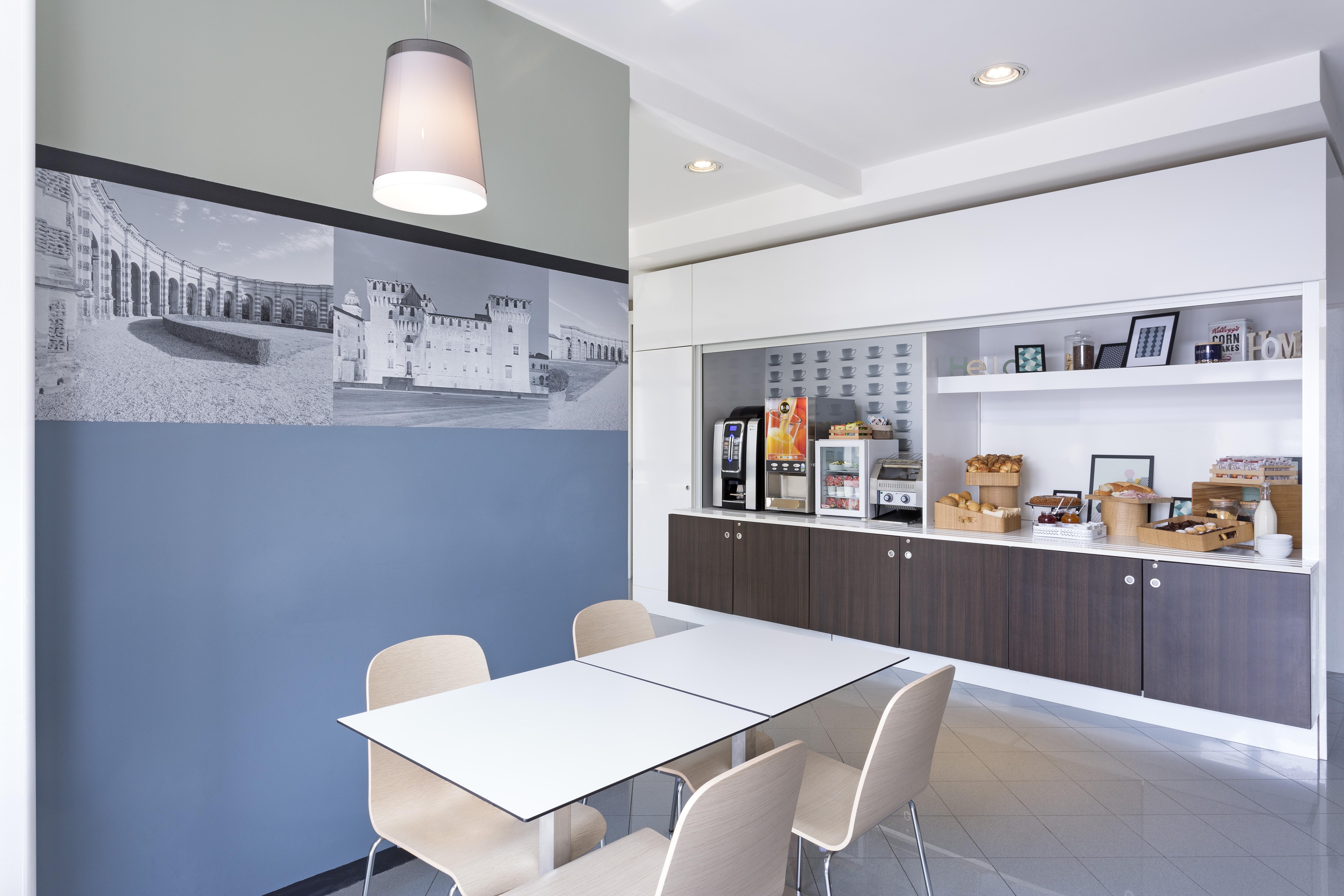 บีแอนด์บี โฮเต็ล มันโตวา Hotel San Giorgio di Mantova ภายนอก รูปภาพ