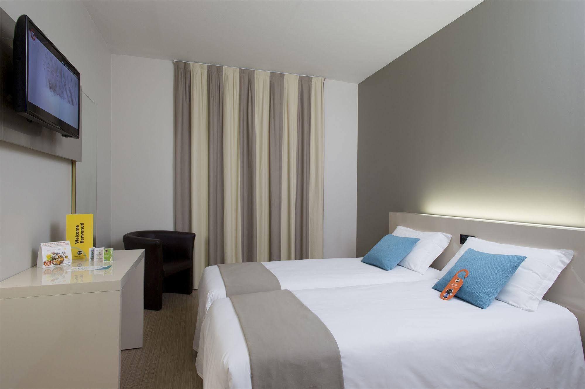 บีแอนด์บี โฮเต็ล มันโตวา Hotel San Giorgio di Mantova ห้อง รูปภาพ